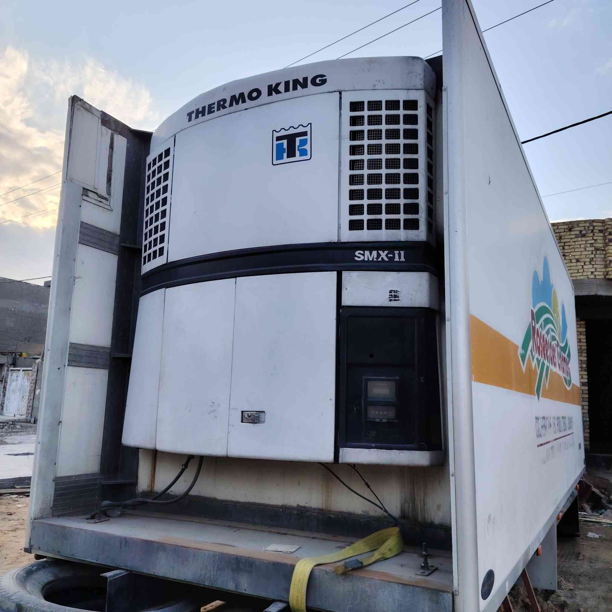 حافظه للبيع طول سبعه ونص ارتفاع استندر سمك ٧ جهاز سيمكس شاشه 200 جديد ***********
