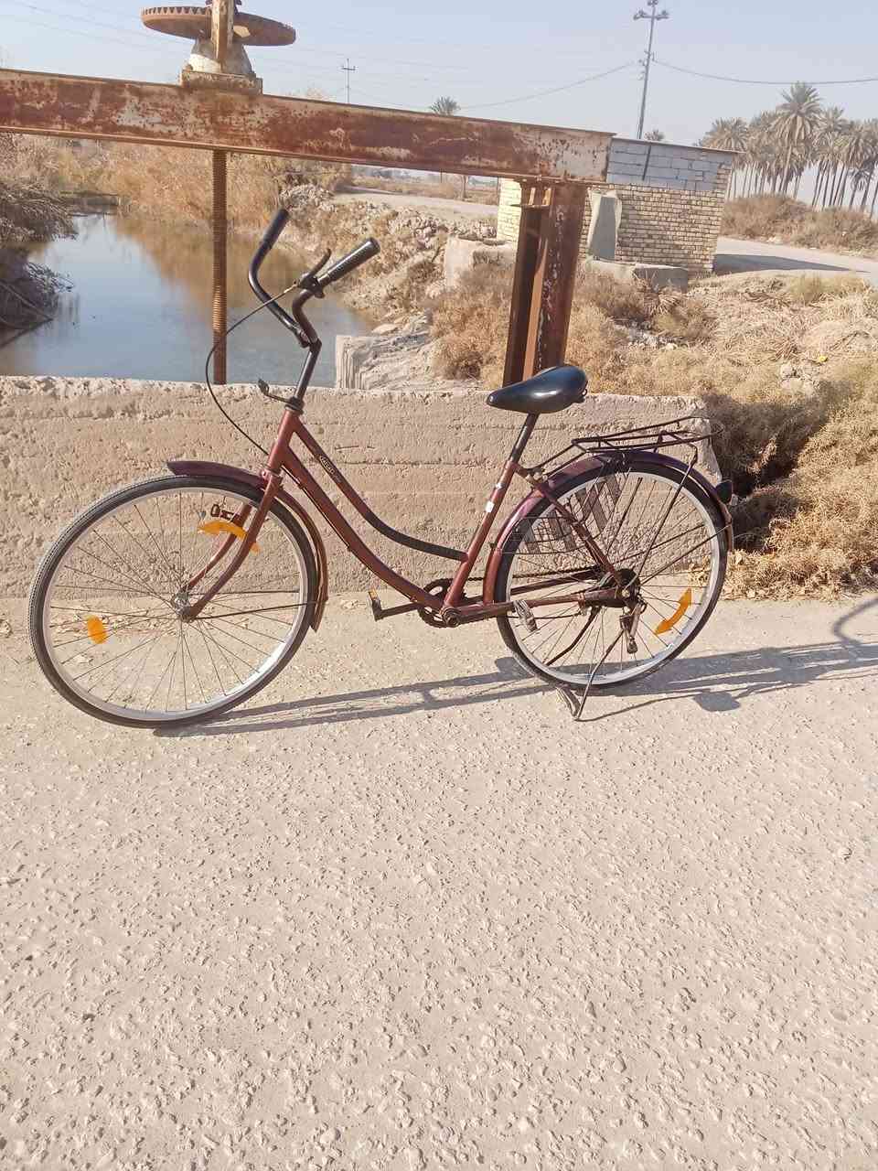 سلام عليكم بايسكل للبيع اليريده يجي خاص او يتصل ***********
