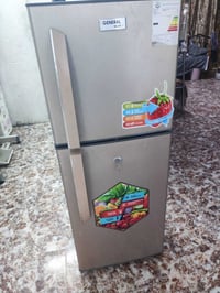 ثلاجه للبيع نضيفه شرط جديده شرط تجميد اذا ما تجمد ترجعها والك بيها ضما...