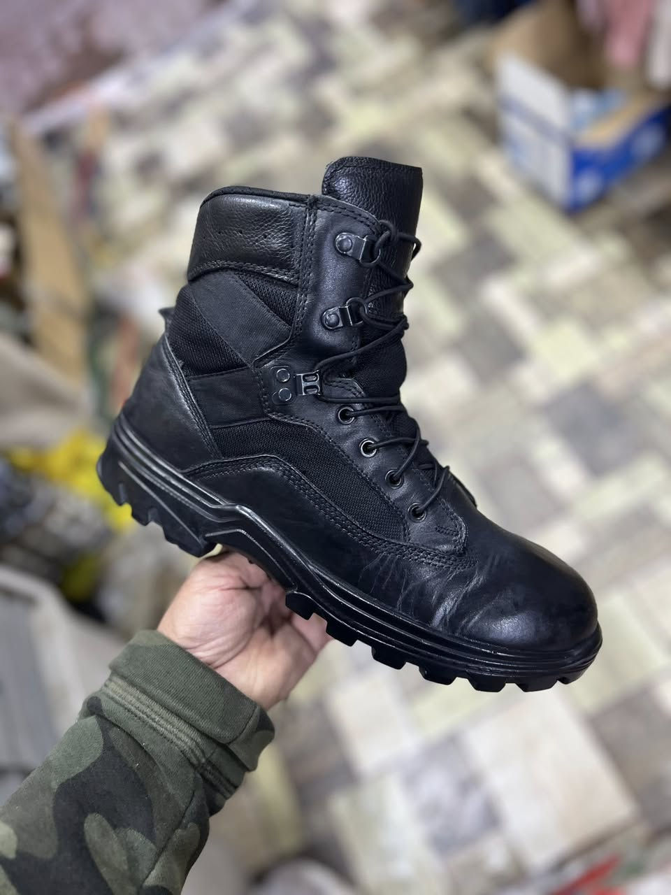 اوزكان
بالة اصلي
قياس 42.5
توصيل جميع محافظات 
واتساب
***********
