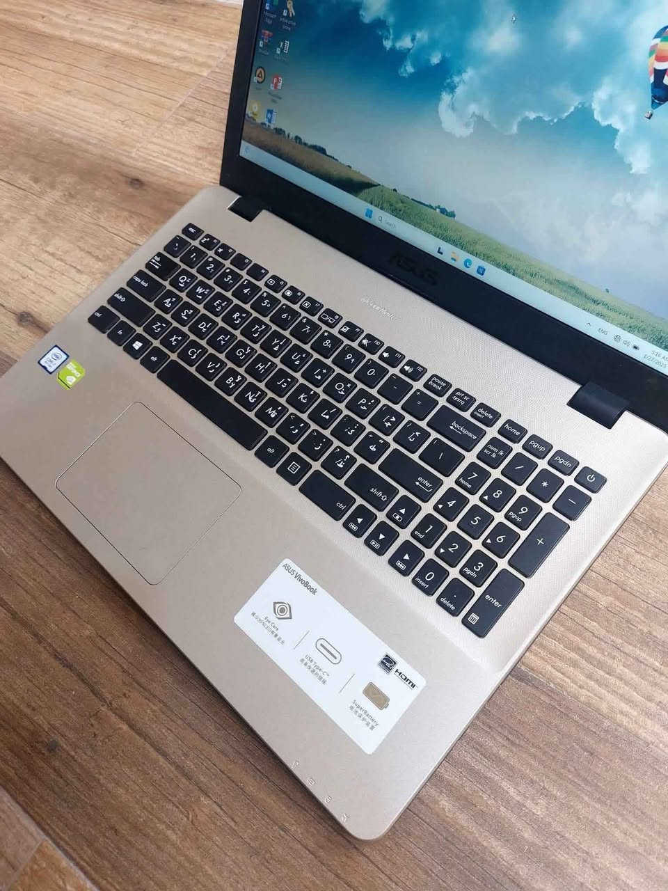 لابتوب مميز جدا كارت شاشة خارجي 4GB 
Asus Vivo Book x542un Ci7
مناسب للبرامج الهندسية والتصاميم والأمن السيبراني والبرامج المكتبية والحسابية  .
. 
السعر 440 الف مع التوصيل المجاني والحقيبة والشاحن الأصلي 
. 
Cpu Ci7-8550U جيل ثامن 
Hard 256GB nvme قابل للتطوير 
Ram 8GB DDR4 قابل للتطوير 
Vga 4GB nvidia MX150 خارجي منفصل 
15.6 screen 1920x1080 FHD
Back-light Ar-En ضوئي 
Charger dell شاحن اصلي 
النظافة شرط اخو الجديد تفحص بيدك واجيك يلة تأخذها بغداد, العراق


**إذا كنت صاحب هذا الإعلان وتريد حذفه لأي سبب، رجاءا أرسل رسالة إلى الدعم الفني**