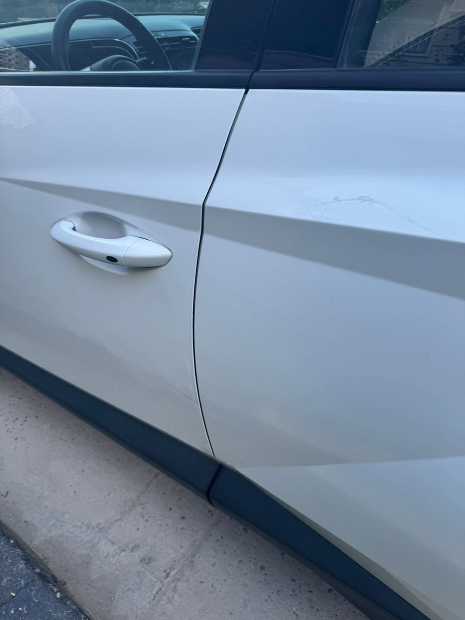 توسان 2023 للبيع
مواصفات السيارة
بصمة
تشغيل عن بعد رادار
اوتو هولد
هاند بريك كهربائي
مانع انزلاق
شاحن لاسلكي
شاشة ابل كاربلاي واي فاي
تخم تاير امامي جديد
٣ انظمه قيادة
كشنات جلد
بيها بارد بباب السايق واصبع بالباب اللي خلفه
***********
205$ ورقة وبيها مجال بسيط
