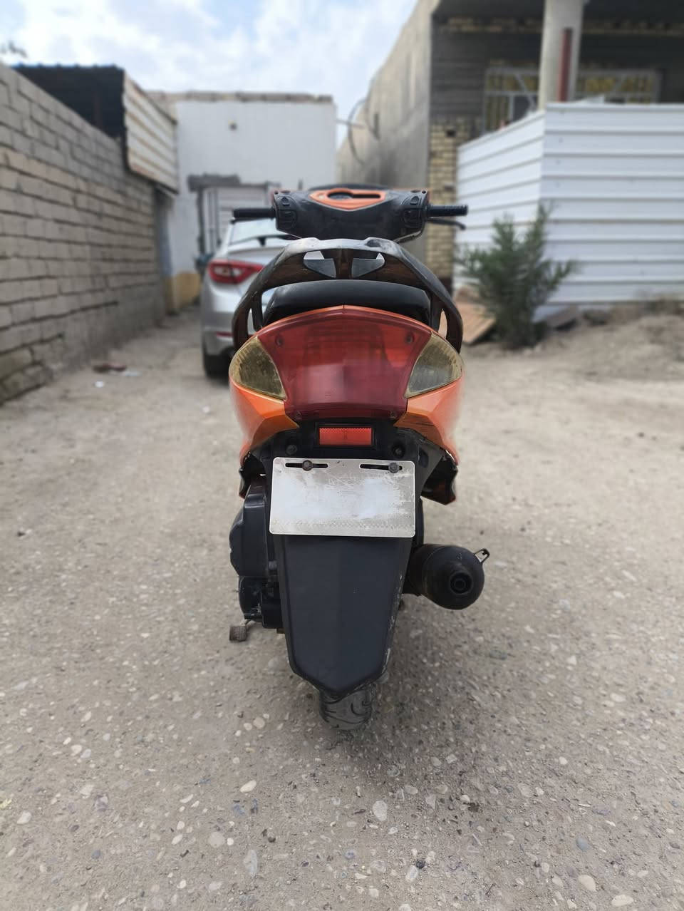 دراجه سكنس نضيفه شغالات لايتات لدات اشاير رباعيه عالي ناصي ستان صفح حساس يعني اذا الدراجه مشتغله وتنزل ستان صفح تطفه تلقائيا والسعر خاص 
مكاني البصره قضاء المدينه الهوير
وبخدمة الطيبين وان شاء الله كلكم طيبين.


**إذا كنت صاحب هذا الإعلان وتريد حذفه لأي سبب، رجاءا أرسل رسالة إلى الدعم الفني**