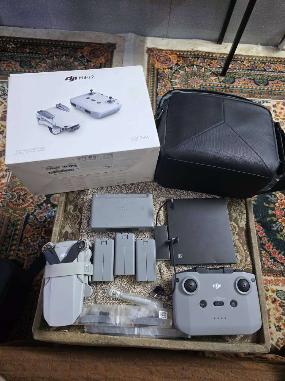 السلام عليكم  مناح مني2كومبو نظيفه جداجدا ***********
