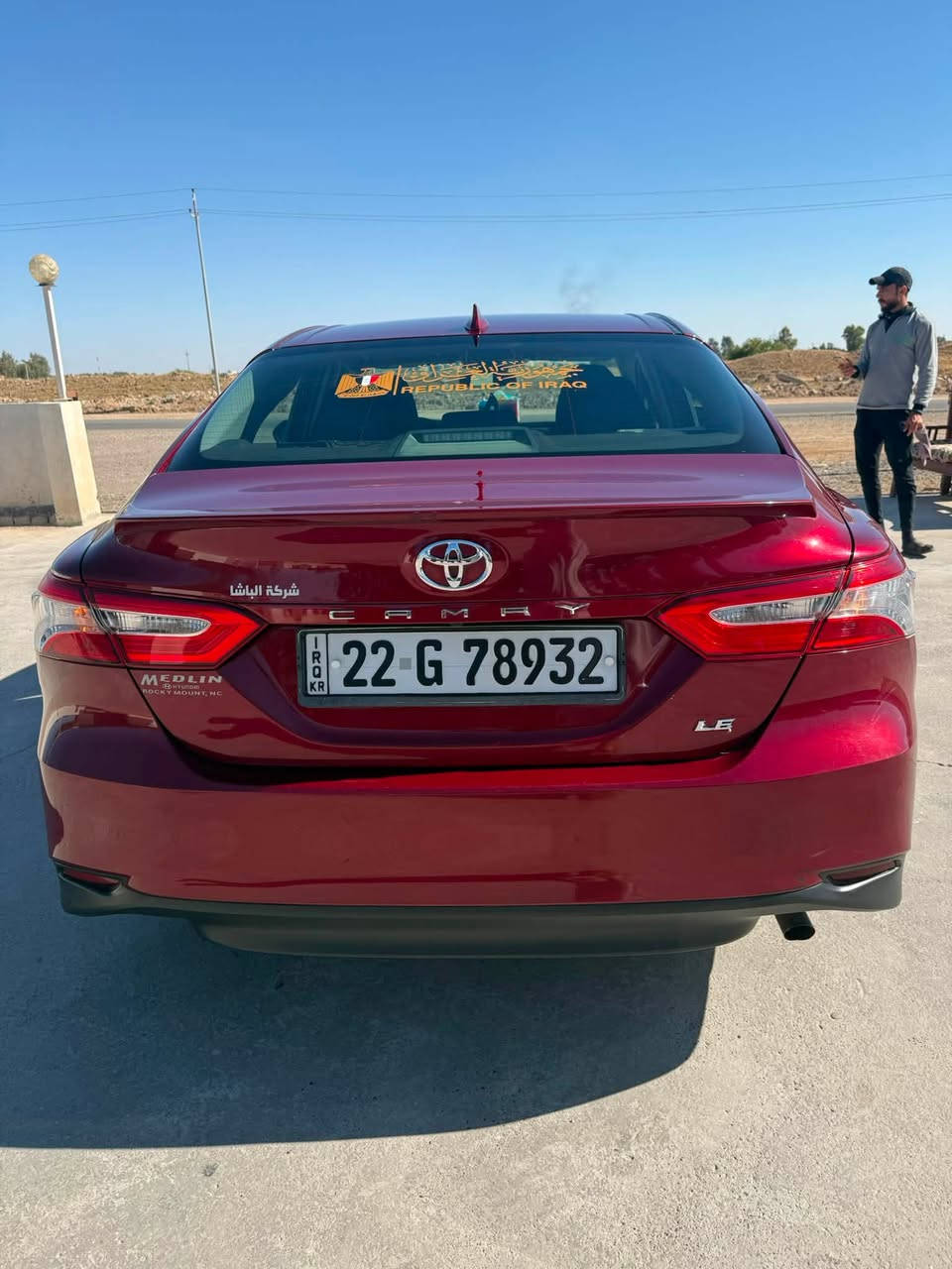 كامري 20 
وارد امريكي 
وضع شركه 
ضررها شبر بارد براس الجاملق
ال اي 
جديده ممتعوبه 
حداديه كلها فول 
كهرباء كلها فول 
ماشيه اقل من 80 
تخم تاير ويل كروم 
رادار شغال  مانع انزلاق 
رادار بريك شغال 

سعرها 182 
وبيها مجال
***********
