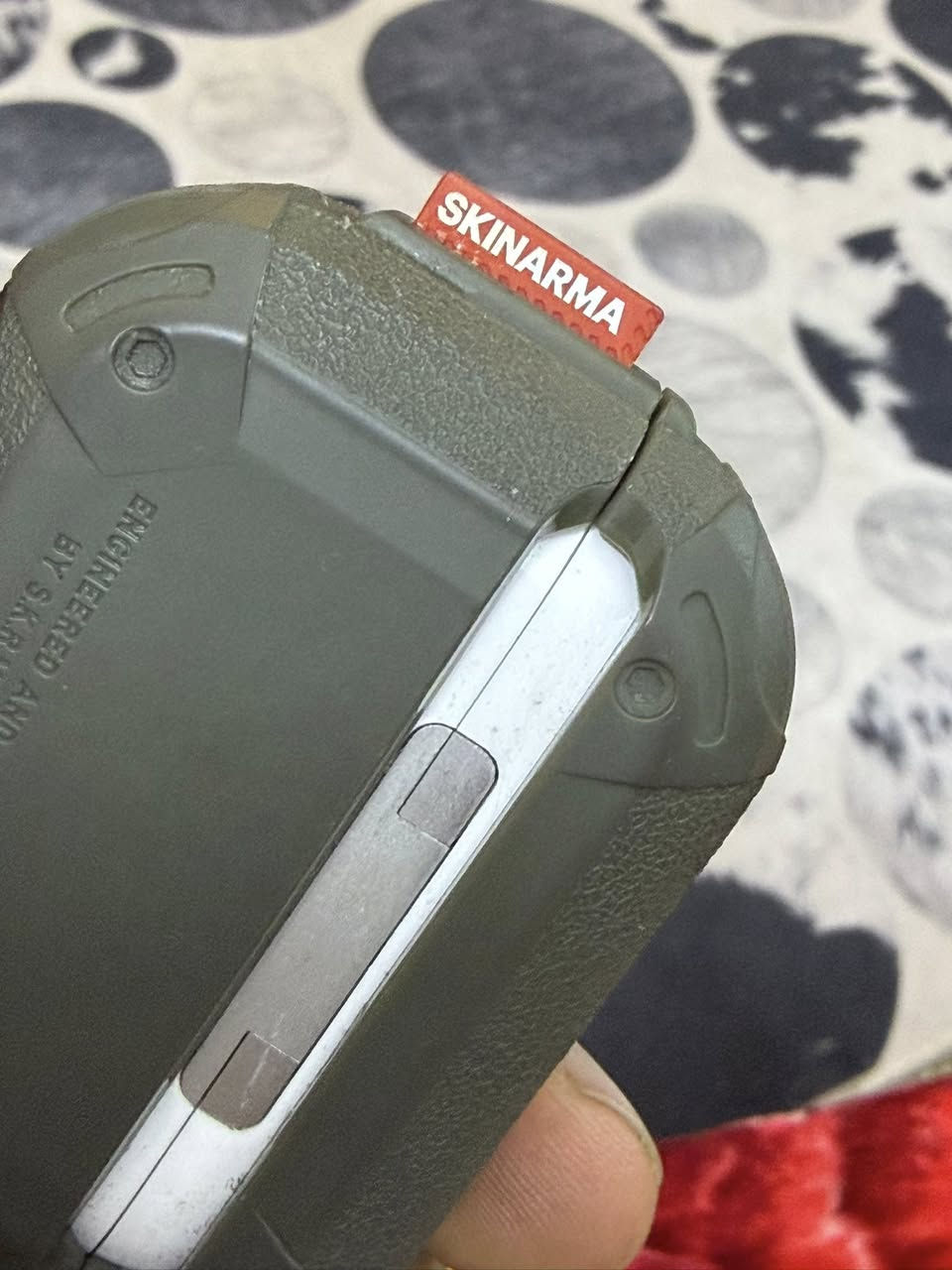 السلام عليكم سماعة ابل  جيل الثالث برو الي بيها خاصية الترجمه
جديده لك ممستخدمه هوايه 
كارتون موجود 
سعر 275 الف للتواصل
*********** واتس او اتصال
مكاني الغزاليه
