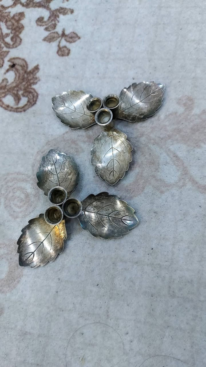 حاملات شمعات وجرس من الكرستال والفضة المطلية الجميع أعلى سعر ابيع


**إذا كنت صاحب هذا الإعلان وتريد حذفه لأي سبب، رجاءا أرسل رسالة إلى الدعم الفني**