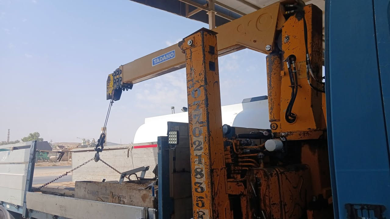 فالفو كرين 5طن للبيع 3سلايت رقم سليمانيه موديل 2001 رقم موبايل على واتساب ***********
