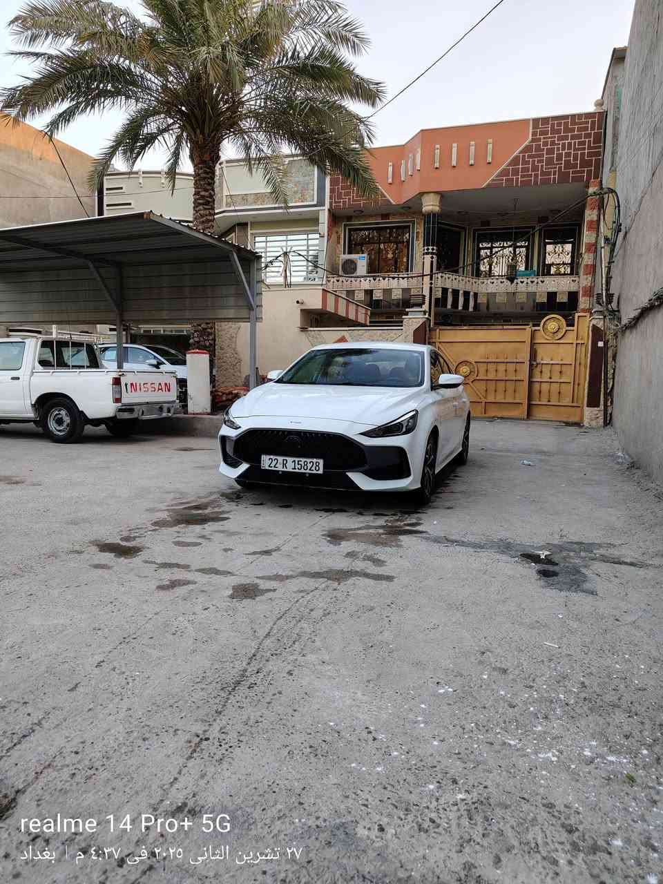 سلام عليكم ام جي جيتي كير عادي موديل 25 
للبيع 
السيارة جديدة كفالة عامة 
ماشية 32 الف
مواصفاتها
بصمة 
شاشة و كاميرا دوارة
زنون بلادي
بك لايت لد
تحكم ستيرن
مثبت سرعة 
يعني مواصفات الكير عادي المعروفة
السيارة عليها برمجة ادوانز يعني اديرلها بانزين عادي طبيعي
مكاني بغداد السيارة بأسمي
السعر 98 قفل 
***********
