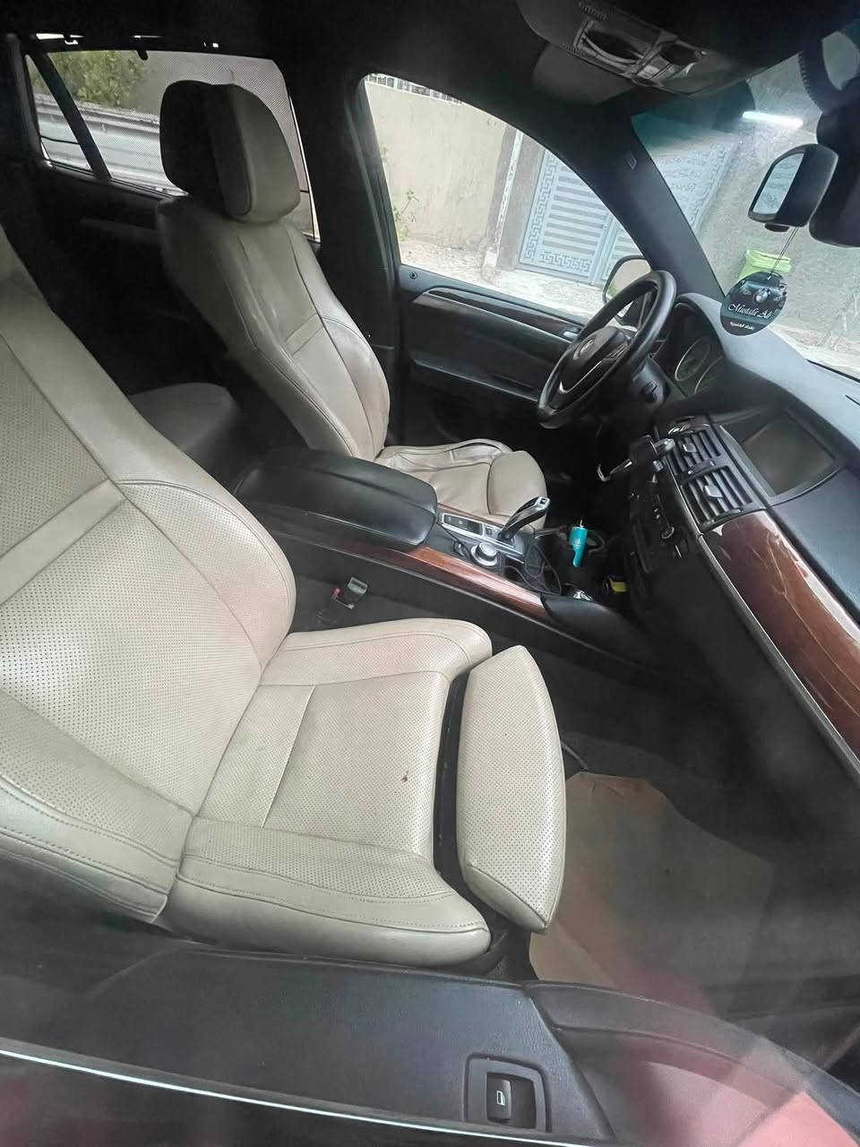 السلام عليكم اخوان

Bmw /X6. 2009 

للبيع او مرارس بي ام 530

مكينه 6 سلندر 3.5 تون باور تيربو

كير اوتو 

المواصفات

بصمه 

شاشه كبيره

ماوس تحكم

رادارات 

هاند بريك بصمه

تحكمات ستيرن

شفتات ستيرن

اوتو هولد

كشنات جلد

كشنات كهرباء

كشنات خرن ميموري 

داخل لون عسلي + صاج

قطعتين تبريد

بردات بل ابواب

ويل كب قياس 19 

صندوك كهرباء 

لايتات زينون بلاد

اخوان سياره بيه

 قطعتين صبغ 

رقم بغداد تحويل مباشر 

مكان السياره بغداد 

السعر 135 وبيه مجال للشراي 

للاستفسار(***********) واتساب
