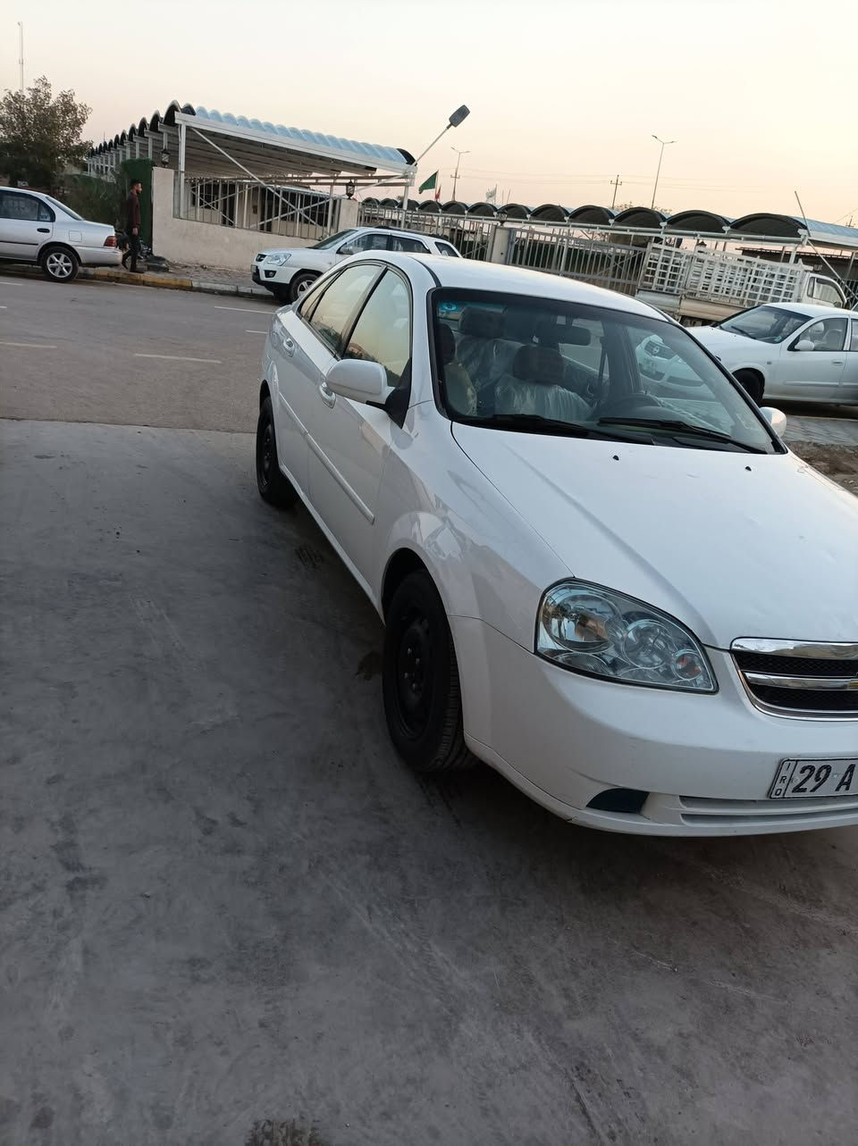 سياره جاهزه من مكينه وكير
وحداديه
رقم واسط دولي
سونار مرفق ويه الصور
مكان السياره واسط النعمانيه 
السعر 73وبيه مجال قليل
***********
