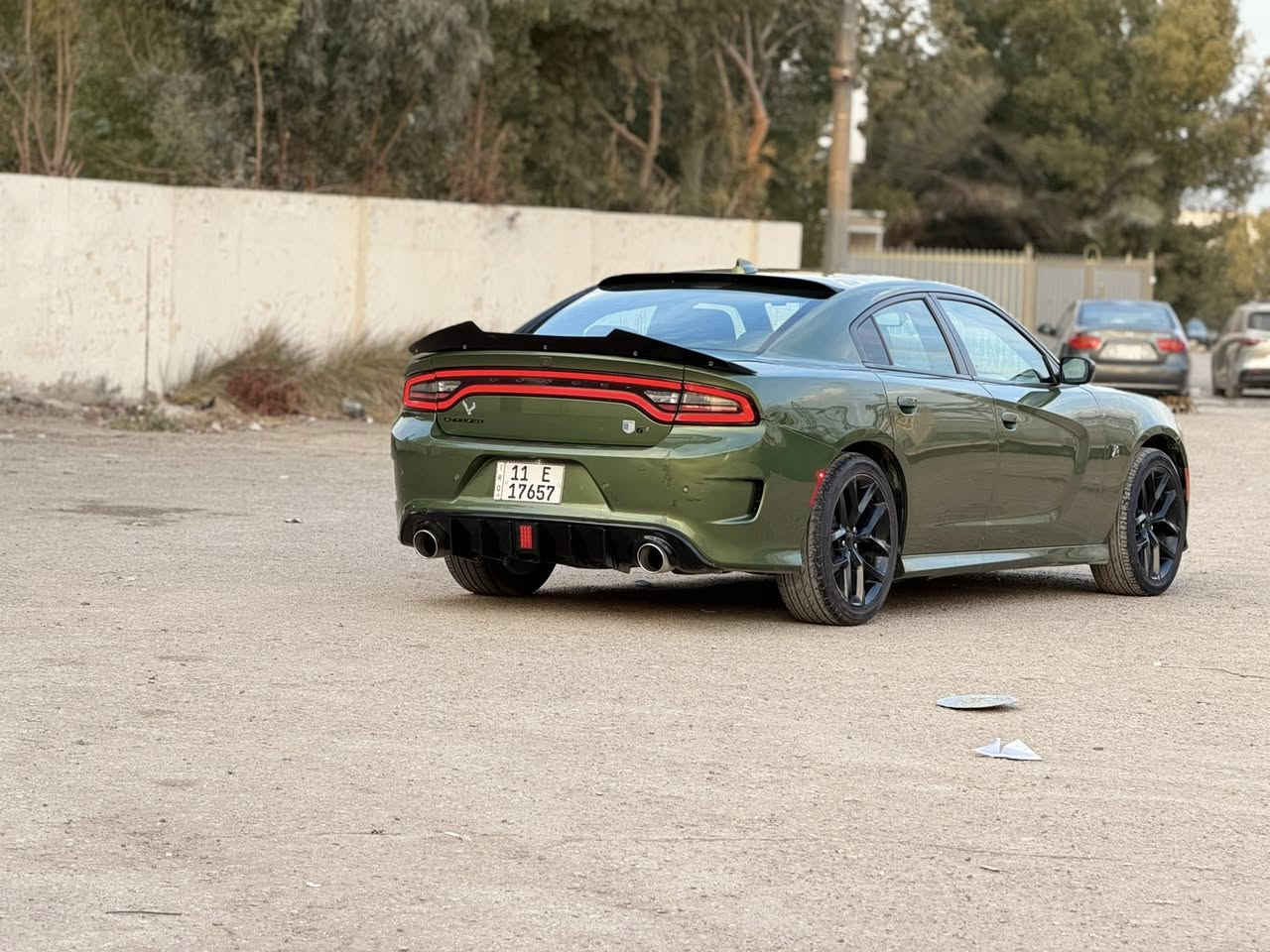 جارجر 2021
لون زيتوني مميز 

السياره حادثها موضوح بالصوره بجم كبس   3 قطع كلير من امريكا بابتين وجاملغ امامي 

  اصل GT 2021. 

السعر 194 $ 
اتصال ***********
mi 63  العداد 

تشغيل عن بعد 

كشنات مخمل حضن

المحرك : V6.  3.6L 

المواصفات :

نسخة  GT -

مصابيح أمامية زنون .

كشافات الضباب زنون 

 المصابيح الأمامية مع LED

حساسات . خلفي امامي

شاشه كبيرة مع نظام ملاحة نفكيشن GPS 

الشاشة مع اوپشنات GT

سستم صوت الپاين .

ويل قياس 20 انج . 

تشغيل عن بعد . 

محدد سرعة . 

تلفون بلوتوث . 

كاميرا خلفية 

مرايا متحسسة للاضاءة العالية .

كير شفتر بالستيرن . 

دخول ذكي (بصمة

مكان سيارة ⁠بغداد 

بأسمي شخصياً تحويل مباشر هزة جديدة 
ارقام انكليزي جديد

للأستفسار :   ***********
