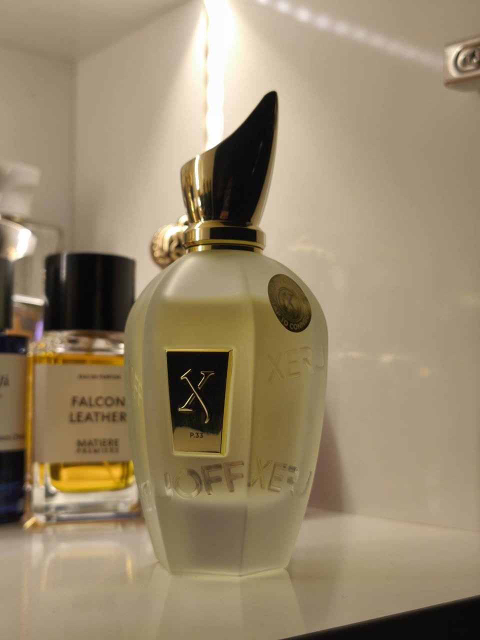 مجموعة عطور مستخدمة للبيع
1-xerjoff p.33 
مستخدم حسب الصورة
بدون باكيت 
155$

2- baraonda 
مستخدم حسب الصورة 
بدون باكيت 
80$

3- الوعد 
اصدار 22
متبقي حسب الصورة 
باكيت موجود

100$

4- blend oud (oud Marrakesh)
متبقي حسب الصورة
باكيت موجود
45$

5- cafe citadel 
متبقي حسب الصورة
40 الف

6- cedar malaki
اول اصدار
متبقي حسب الصورة
50 الف

7- بديل عطر ابل براندي 
50مل
متبقي حسب الصورة 
25 الف

8- rituals nuit d'azar 
50 مل
متبقي حسب الصورة
30$

9- eves rochas voille d'ambre
يجي 50 مل

متبقي حسب الصورة 
20$


**إذا كنت صاحب هذا الإعلان وتريد حذفه لأي سبب، رجاءا أرسل رسالة إلى الدعم الفني**