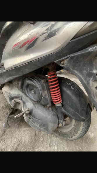 السلام عليكم دراجه ماكس 140 كوري دراجه شغاله مكينه بيها صوت كهربائيات شغاله عدا اللايت سعرها 200 وبيها مجال للأستفسار  متواجد فقط واتساب . ***********.
