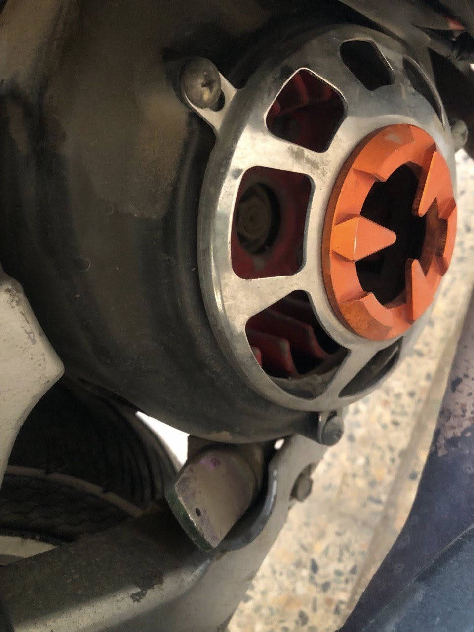 سلام عليكم
سكنس فحل مكينه٥٨.٥ صارنصه رياضي قطعتين بيها فلاوين رياضي وبيها صره دهن رياضي وبيها فراك رياضي باقي دراجه كلها بلادي سعرها ٦٥٠ الف قفل نقصها ستاند البنص مكاني بغداد


**إذا كنت صاحب هذا الإعلان وتريد حذفه لأي سبب، رجاءا أرسل رسالة إلى الدعم الفني**