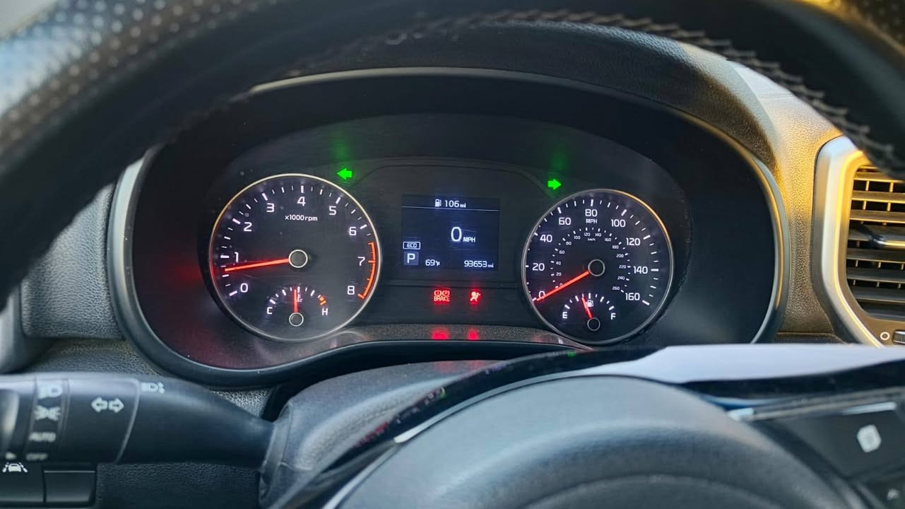 سلام عليكم
للبيع كيا سبورتج 2020 وارد امريكي
السياره  ماشيه 93 الف كيلو
المحرك .جي دي أي 

المواصفات 
تحكمات ستيرن جهتين 
ويل كب
شاشه كبيره
مانع انزلاق 
كروز سرعه
السياره رقم  بغداد
السياره حلوه و جاهزه ١٠٠٪؜  

رقم التلفون 

***********
