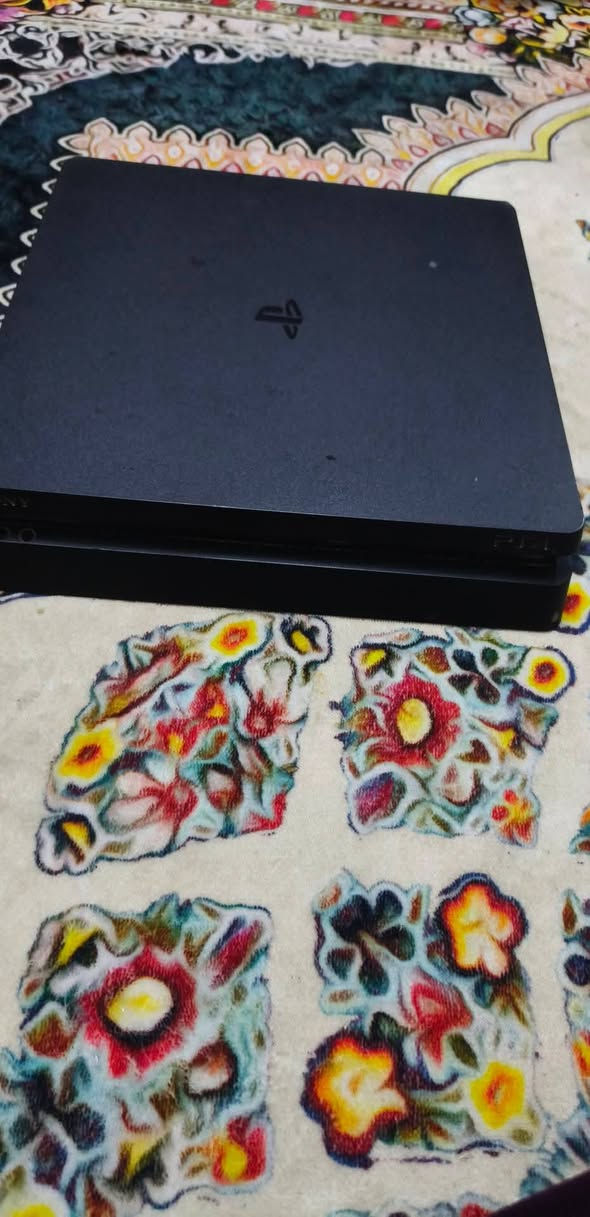 بلي فور مكفول لك ستيكر ذاكراه واحد تيرا مكفول من كلشي نضام 12.00مهكره قرص لحضه وحده كبل يتهكر سريع كلش ومنزل بي خمس لعبات كلهن قويات  وبي كيم باتو اي لعبه تنزله براحتك من يمك تنزل وتحذف
مكاني بابل حله ابو غرق لايوجد توصيل


**إذا كنت صاحب هذا الإعلان وتريد حذفه لأي سبب، رجاءا أرسل رسالة إلى الدعم الفني**