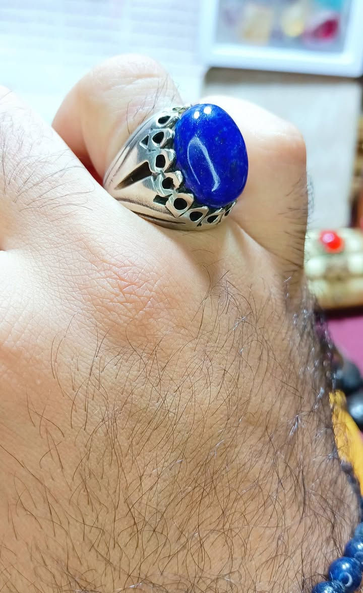 للبيع إن شاء الله باءذن الله تعالي ❤️❤️

طقم من اللازورد الأفغاني الصافي  القديم 

الخاتم فضة عيار ٩٢٥ وزن الخاتم 20جرام 

للتواصل عالخاص فضلا وليس أمرا او واتساب فقط 

01012576395


**إذا كنت صاحب هذا الإعلان وتريد حذفه لأي سبب، رجاءا أرسل رسالة إلى الدعم الفني**