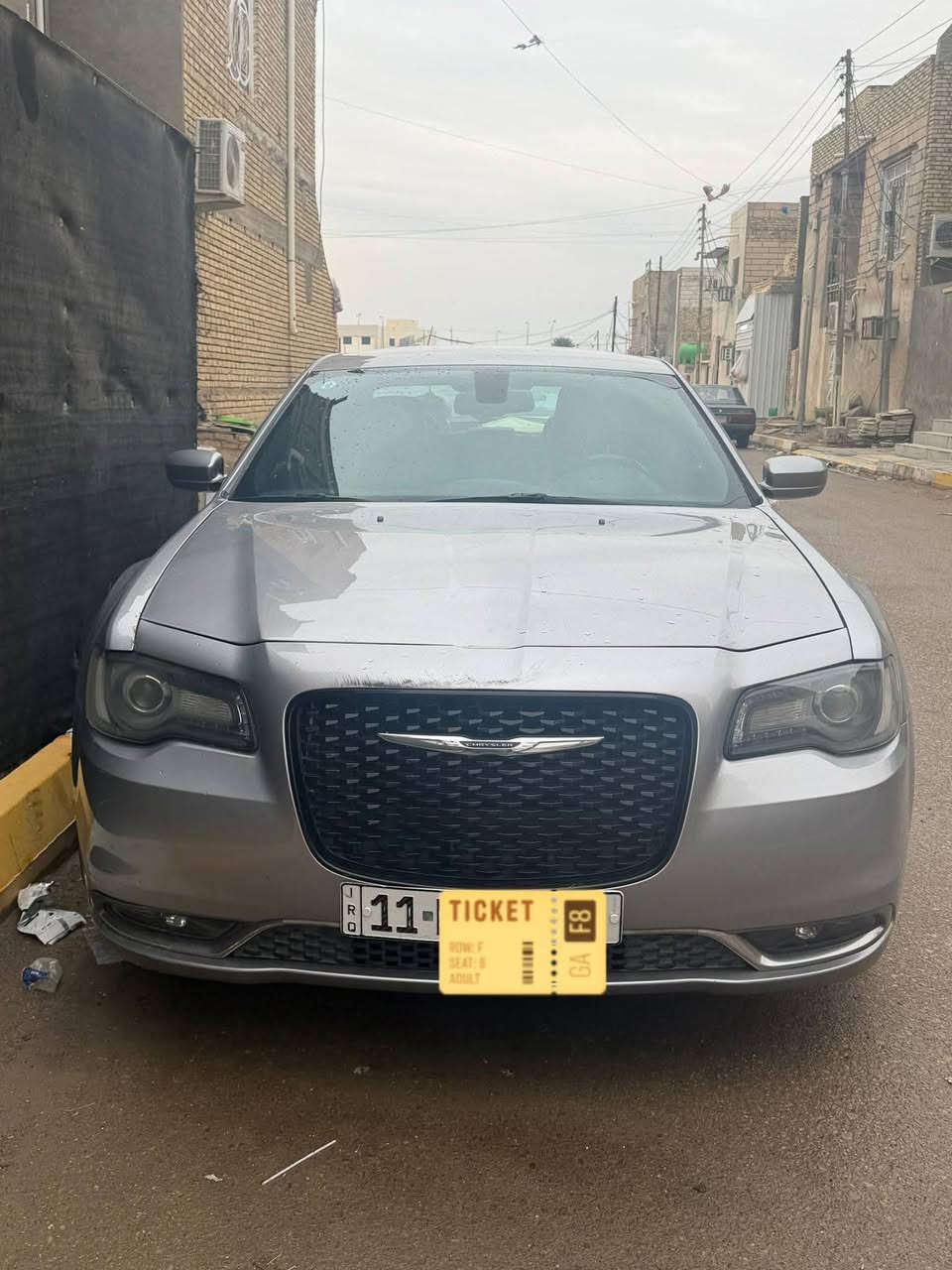 السلام عليكم  اوباما S موديل 15 مرمز 23 رقمها بغداد بأسمي بيها بس الدعامية وشبر صبغ بالبنيد بدون ايرباك ماشية 140 ميل
للاستفسار ***********
مكان السيارة : ذي قار - الناصرية
