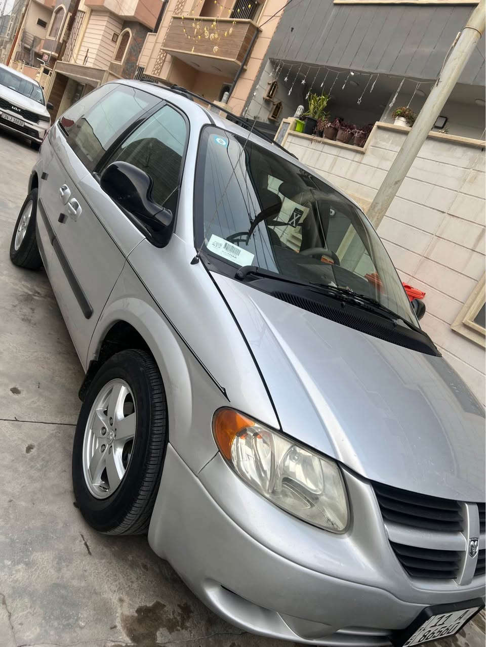 للبيع
دوج كرفان 2007 

بدون قطره صبغ
وبدون اي جراد او تقحيل 

شاصي قصير المرغوب 

محرك 3300 المرغوب 

1- تحكم ستيرن
2- مرايات كهرباء
3-كشن كحرباء 
4- داخل لونين 
5- جامات كهرب

تبريد شرط ثلاجه

تدفئه شغاله درجه اولى 

محرك درجه اولى شرط
كير درجه اولى شرط 

السياره بدون ضربه بدون خياس 

ماشية 160الف فقط 

صدر امامي خلفي100/100

طخم تايرات جديد

السياره بدون اي نقص 

السياره باسمي 
سنويه جديده
رقم جديد 
هزه وفحص جديد 
مشروع وطني تتحول بجميع المحافظات 

المكان نينوى 

السعر (95) وبيها مجال 

***********
*********** Singapore
