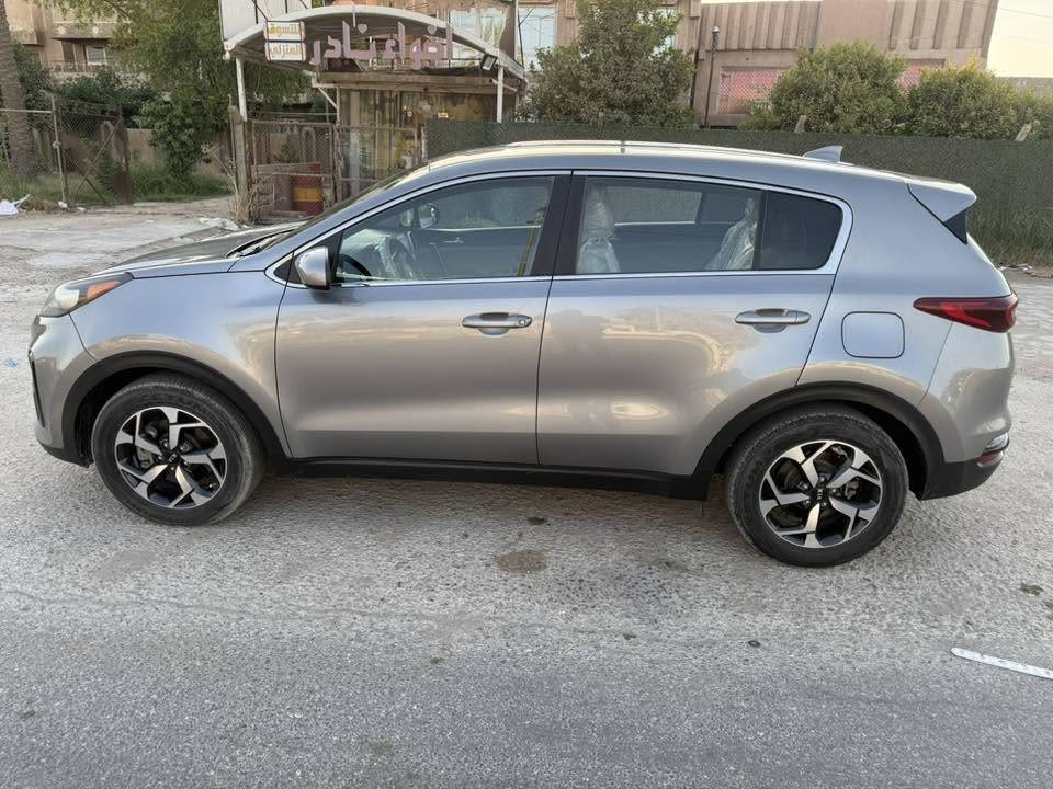 كيا سبورتج 2022
Kia Sportage

180ورقة

18000$

وارد امريكي ماشية 60 الف ميل

الحادث فقط ربع البنيد وربع الدعامية معدل ومصبوغ ( ربع فقط)

ايرباك سليم بالكامل

كاملة بدون اي مصرف

مكفولة ( مكينة وگير وحدادية وتبريد)

تبريد قطعتين

نزول منحدرات

3 وضعيات قيادة 

رادار امامي

تحديد مسار

مكينة 2400 GDI

كامرة خلفية

داخل رصاصي وجداً نظيفة

صور الحادث والتصليح مرفقة

السيارة رقم بابل بإسمي وتحويل مباشر 

السنوية نافذة لغاية 26/10/2029

حلة / نادر الثانية

***********
