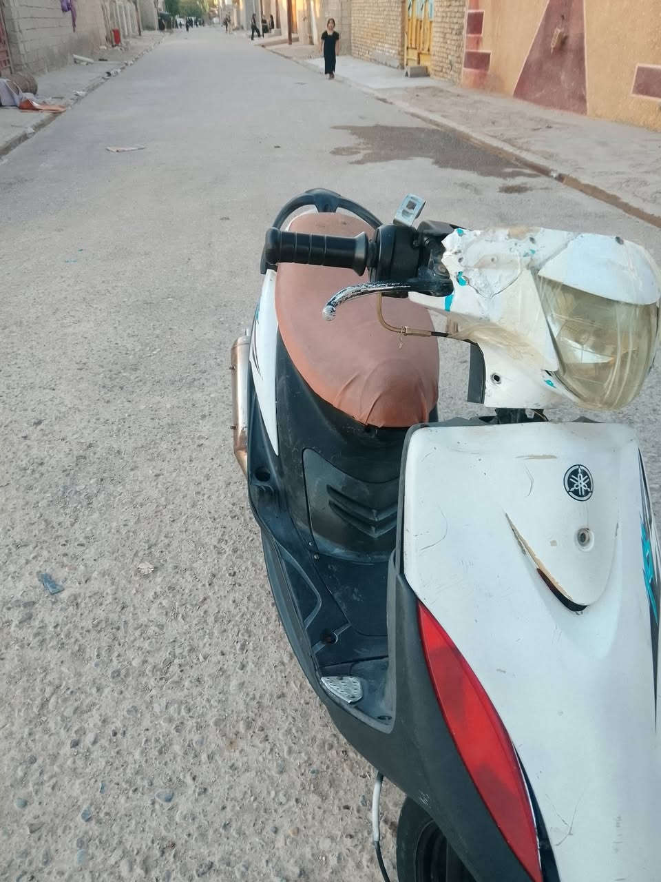 سلام عليكم 
دراجه ماكس عدله بوشه 55
صالنصه رياضي 
2تواير جدد 
دراجه خير من الله شرط نص هندري دراجه عوزهه ترتيب بصيط 
دراجه عوزهه الدشبول مكسور ولكفر لمغطي الدشبول 
سعر الدراجه 450وبيهه مجال حك الجيه واني بل خدمه 
العنوان بغداد معامل الحسينيه ولدراجه اصولي اوراق 3 ولدراجه اكفلك ذا مفتوحه المكينه رقم ***********
