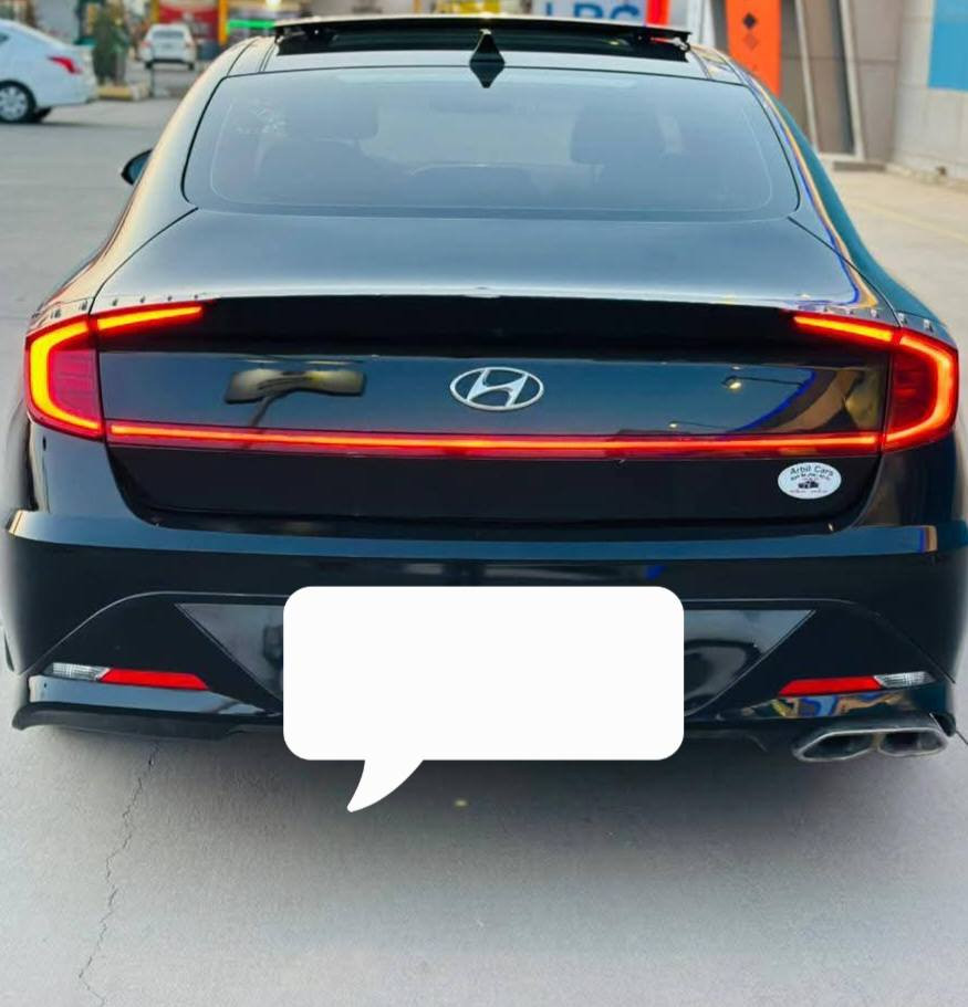 السلام عليكم للبيع فقط سوناتا موديل 2023 وارد امريكي لون اسود محرك 2.5 المرغوب گير At 8speed المرغوب بدون ايرباك بدون دواخل صبغ فقط نص البنيد حادثه موضح في الصور 
المواصفات: 
بنوراما 
تبريد قطعتين 
تبريد بيانو منفصل 
تدفئة كشنات 
رادار امامي 
رادار خلفي توقف ذاتي عند الاقتراب 
رادار جانبي 
٩سماعات 
دشبول دجيتال
تشغيل عن بعد  
شاشة الكبير تدعم كار بلاي وخرائط 
شحن لاسلكي 
كشن كهرباء 
لدات امامي خلفي 
داخل ابيض 
ترحيب عند الاقتراب 
تحديد مسار  

تحويل ثاني يوم  
*********** الفلوجة, الأنبار
