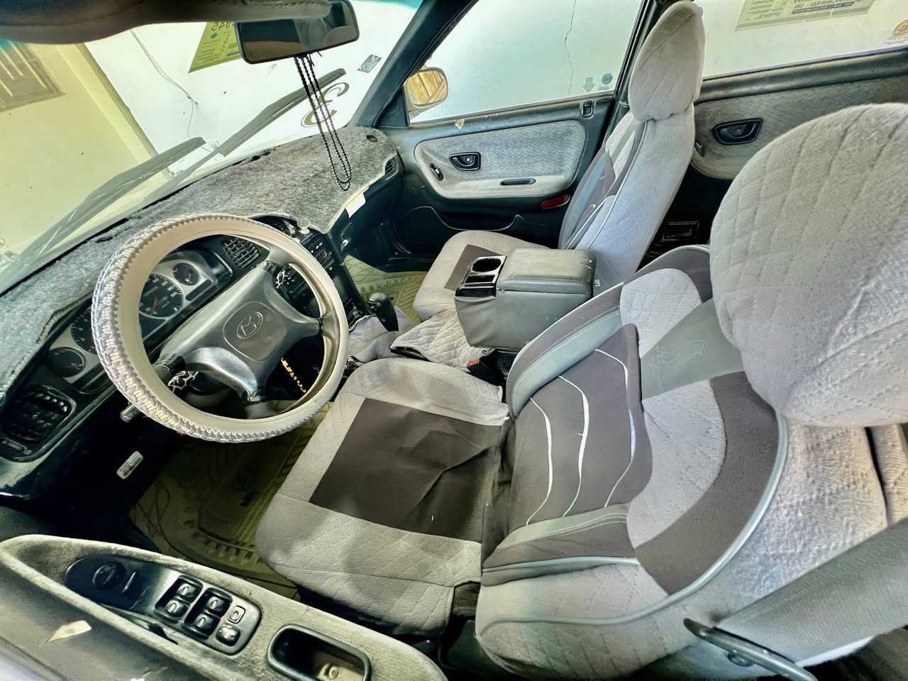 السلام عليكم سوناته 2موديل 1993مكينة وكير كفاله تبريد ثلج ❄️ ويه السويج داخل مدوشم ارقام نكليزي انبار تحويل شرط مباشر جاهزه ع آخر حبايه مذب عليه ايشي مكان السياره الأنبار 
رقمي ‭٠٧٨٣ ٨٧٦ ٧٥١٢‬
