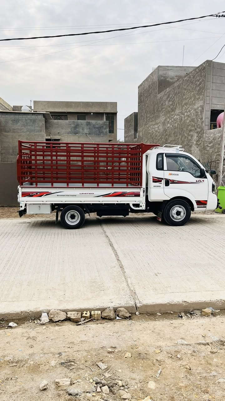 للبيع كيا فحل 2025 ماشية 9الاف فقط كاملة مكانها واسط الصويرة تحويره ستد وويل 14 السعر 210 قفل يعجبك ع راسي ميعجبك هم ع راسي ***********
