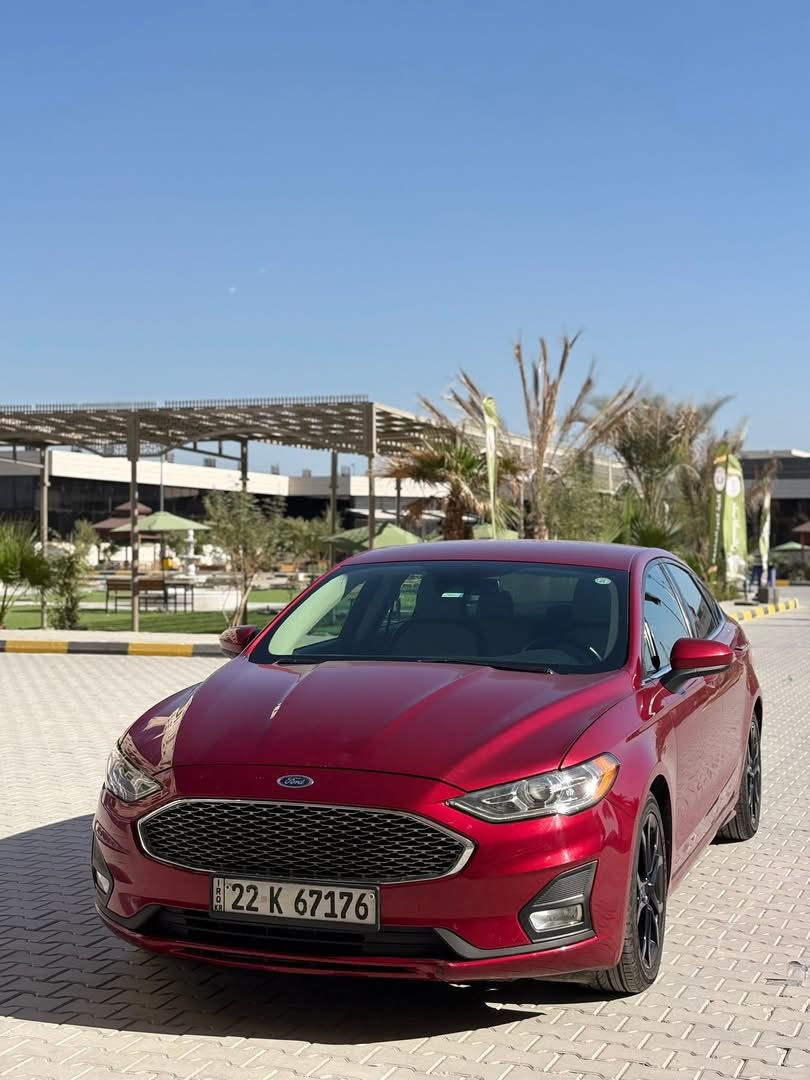 السلام عليكم
فورد فيوجن موديل ٢٠١٩ وارد امريكي 
محرك ١٥٠٠ تيربو ، عليها صيانه ادامه كامله بيد محمد فورد وقطع غيار اصليه موتر كرافت ، ضربتها خلفيه دعاميه وجنطه مكفوله من الصبغ ولا ايرباك مفتوح ، دواخل مطعم ابيض واسود ،طخم تاير جديد باتري جديد سيارة جديدة بمعنى الكلمة ماشيه ٩٩ الف كيلو مو ميل مع بصمات عدد٢ 
السعر ١٣٥ وبي مجال حك الجيه

***********

