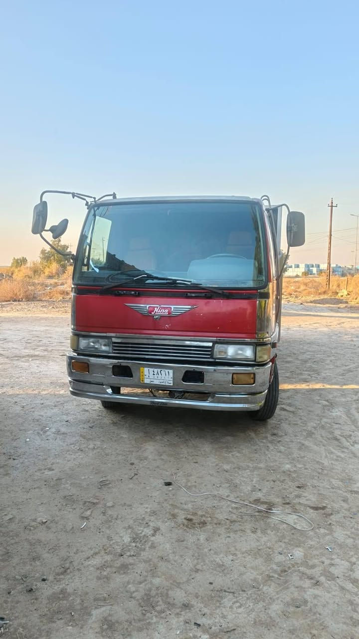 سلام عليكم خوان هينو طيره لبيع طول سته وربع بلادي، سعر 160
***********
