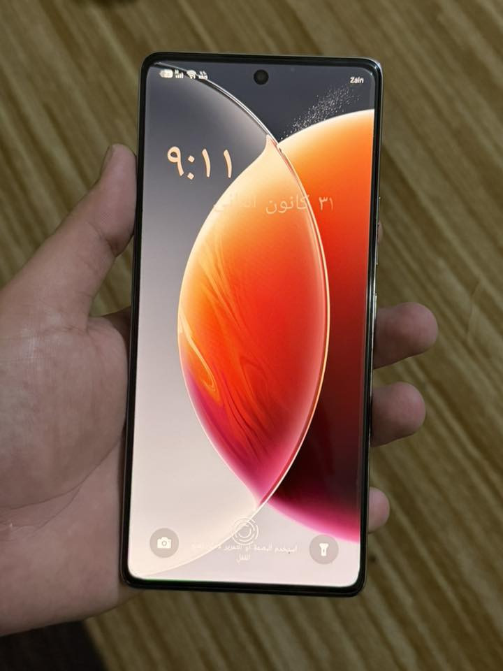 تكنو كامون ٣٠
جهاز نصيف جدا استخدام قليل 
ذاكره ٢٥٦ رام ٨+٨
بطارية ٥٠٠٠ 
بدون كارتون 
سعره ٢٠٠ الف مكاني بغداد
***********
