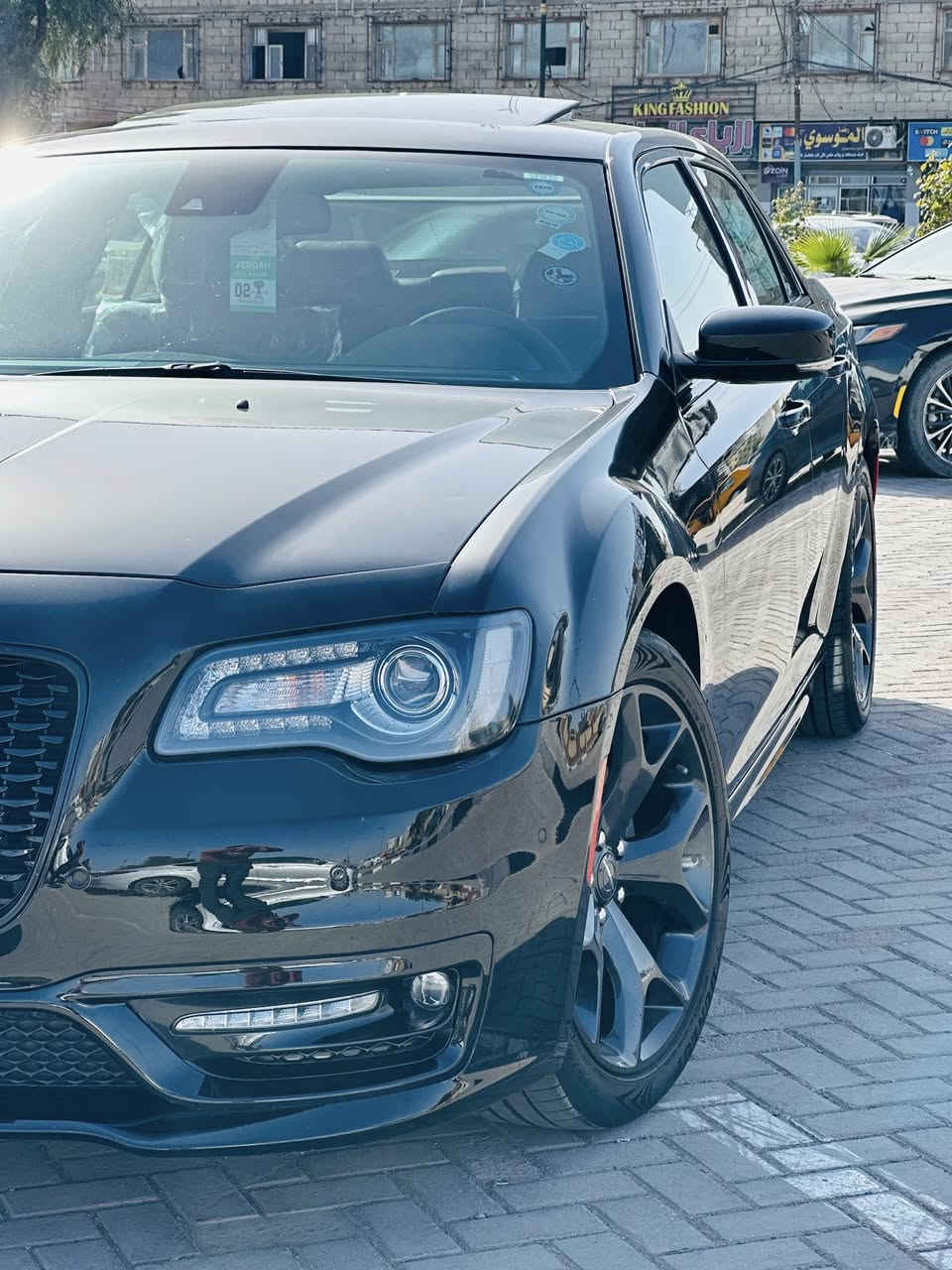 كلايسلر اوباما موديل 2021
فول فول مواصفات لون أسود 
سياره مغلفه ppf
ماشيه 37حاليا سياره جديده حيل
🟩 السعر335$) وبيها مجال 

 كندي كلين 
مكفوله كفاله عامه 
مواصفات فول للأخير 
حساسات رادارات داخل أحمر
شاشة كبيرة لمس كاميرا حاسة رادارات كشن جلد كشن كاراباي بصمة تشغيل عن بعد محرك 6 سلندر
بانورما تحكمات ستيرن بلتوس اوكس
 كار بلي أوتو بارك أوتو ستوب داتاشو للتحذيرات خزن ميموري 
 تبيرد مركزي تحديد سرعة 
محرك كير واير بشرط مامفتوح 
سيارة حيل نظيفة كلشي عل بلاد جديد 
رقم شمالي سليمانيه سنوية هزة كلشي جديد مدفوع لـ
 السنوية بشرط تحويل وغرامـة
سيارة مابيـها دينار مصرف كامل من كل نواحي
استفسار ***********
