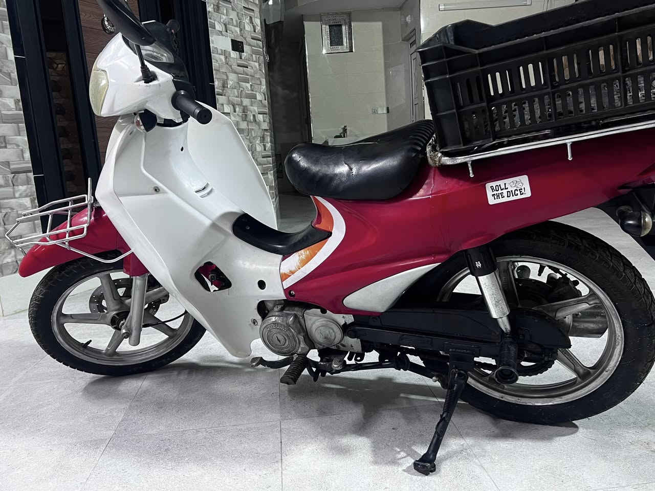 سلام عليكم 
ماطور سلفيز للبيع 
السعر 600 وبي مجال 
نقص بس باتري. ***********
