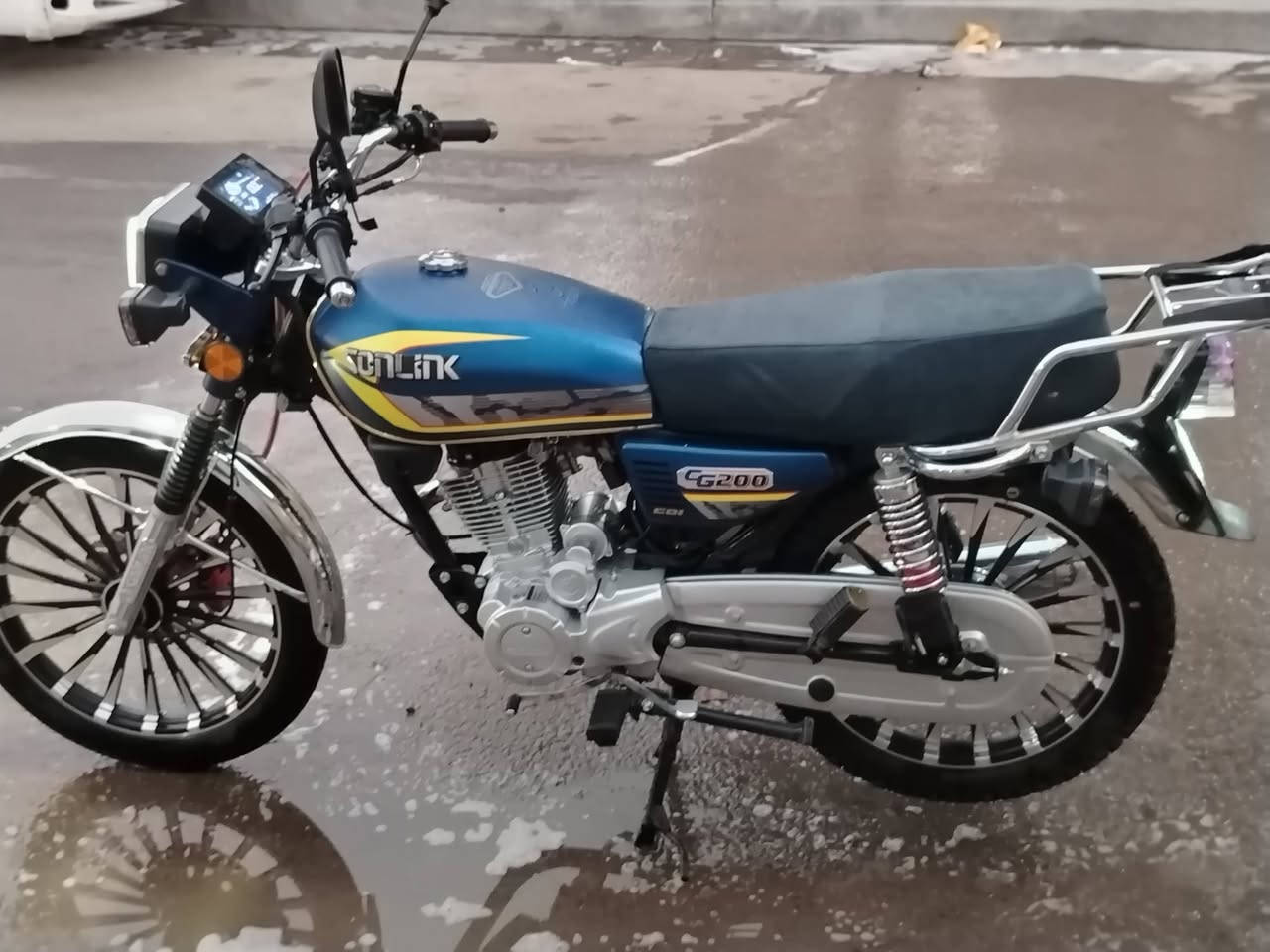 سلام عليكم شباب دراجه للبيع ما صار 5اشهر من اشتريته جديده من الوكيل مستعجل على بيعته وباقي شهر على ضمان شركه قفله 850تواصل واتساب فقط ***********
