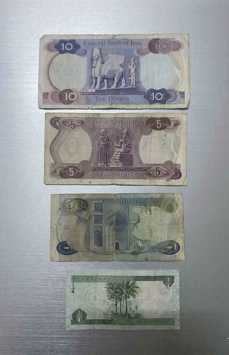 السلام عليكم جميعاً اخوتي وأحبتي الأكارم 
بعد اذن الاخوة مسؤولي الگروب المحترمين

بند رقم  ٢
( للبيع كل اللي بالصورة بسعر ( ١٢ ) ألف دينار فقط )
شورت سيت سايلو تواقيع مختلفة ( الحالة المنظورة )

التوصيل المتوفر 
- الاخ ابو عبير ( مجاني )
- بغداد ( التوصيل ٤ الاف )
- المحافظات ( توصيل ٦ الاف )

مع التقدير ومبارك للمقتني


**إذا كنت صاحب هذا الإعلان وتريد حذفه لأي سبب، رجاءا أرسل رسالة إلى الدعم الفني**