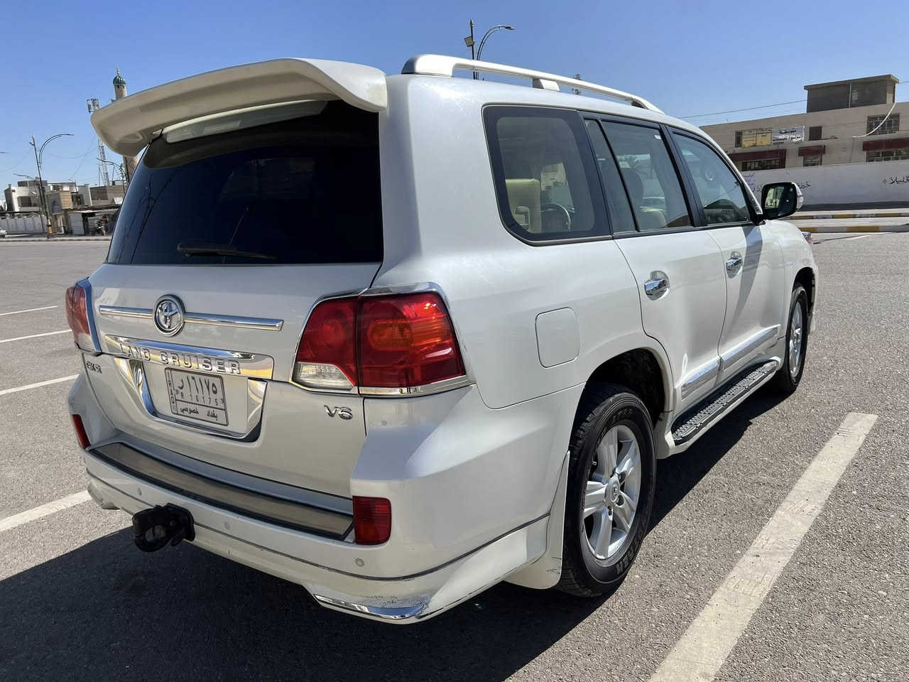 السلام عليكم
جكسارة للبيع موديل 13 فول مواصفات تحويل مباشر 
السونار واضح السعر 330 ورقه بيها مجال للشراي 
المكان الرمادي حي الجمهوري 
للاتصال *********** 📞
