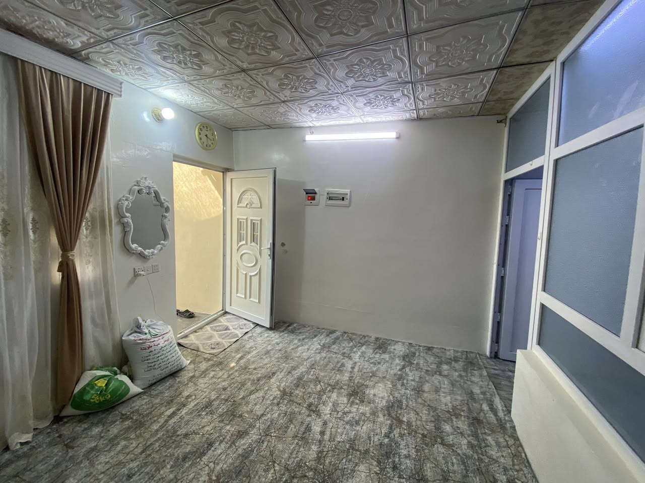 بەناوی خوای گەورە

ئەم. خانوە بۆ فرۆشتن
كەلار گەڕەكی حەمرین

🔴كۆدی ڕیكلام 2027

ڕوبەری 90 م
بەردەم چۆڵ
نزیك جادە

پشت نەخۆشخانەی شاری پزیشكی گەرمیانی ئەهلی

🔴ئەم خانوە پێكدێت لەم بەشانە

🟢میوان
🟢نوستن
🟢مەتبەخ
🟢هۆڵێكی گەورە
🟢مەتبەخی گەرم
🟢مشتەمەلات

بەردەمی چۆڵە
نزیك جادەی عام
نزیك مزگەوت

سەقفی پەنەڵە
دەرگاو پەنجەرەی پلاستیكە
سەقفی جبسن بۆردە

‏‎🟢بۆ زانیاری زیاتر یان زانینی نرخ 
‎پەیوەندی بەم. ژمارانەی خوارەوە بكە
***********📞📞📞☎️
***********📞📞📞☎️

🍂🍂🍂🍂🍂🍂🍂🍂🍂🍂🍂🍂🍂
‏‎یان. سەردانی نوسینگەكەمان بكەن
‏‎كـەلار سـەرجـادەی كـفری

‏🏩‎نزیك نەخۆشخانەی شاری پزیشكی گەرمیانی ئەهلی
‏‎🚘🚘تەنیشت بەنزینخانەی شـار 
‏‎
       نـوسـینـگەی كـوردسـتان

🌹🌹🌹🌹🌹🌹🌹🌹🌹🌹🌹🌹🌹
***********
***********
‏‎بۆنێوەند گیری ڕاستەقینە
