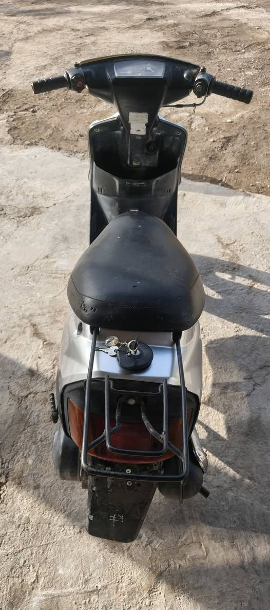 سلام عليكم
دراجه للبيع  بزون 
عنوان بغداد  رقم ***********
بيه واتساب
