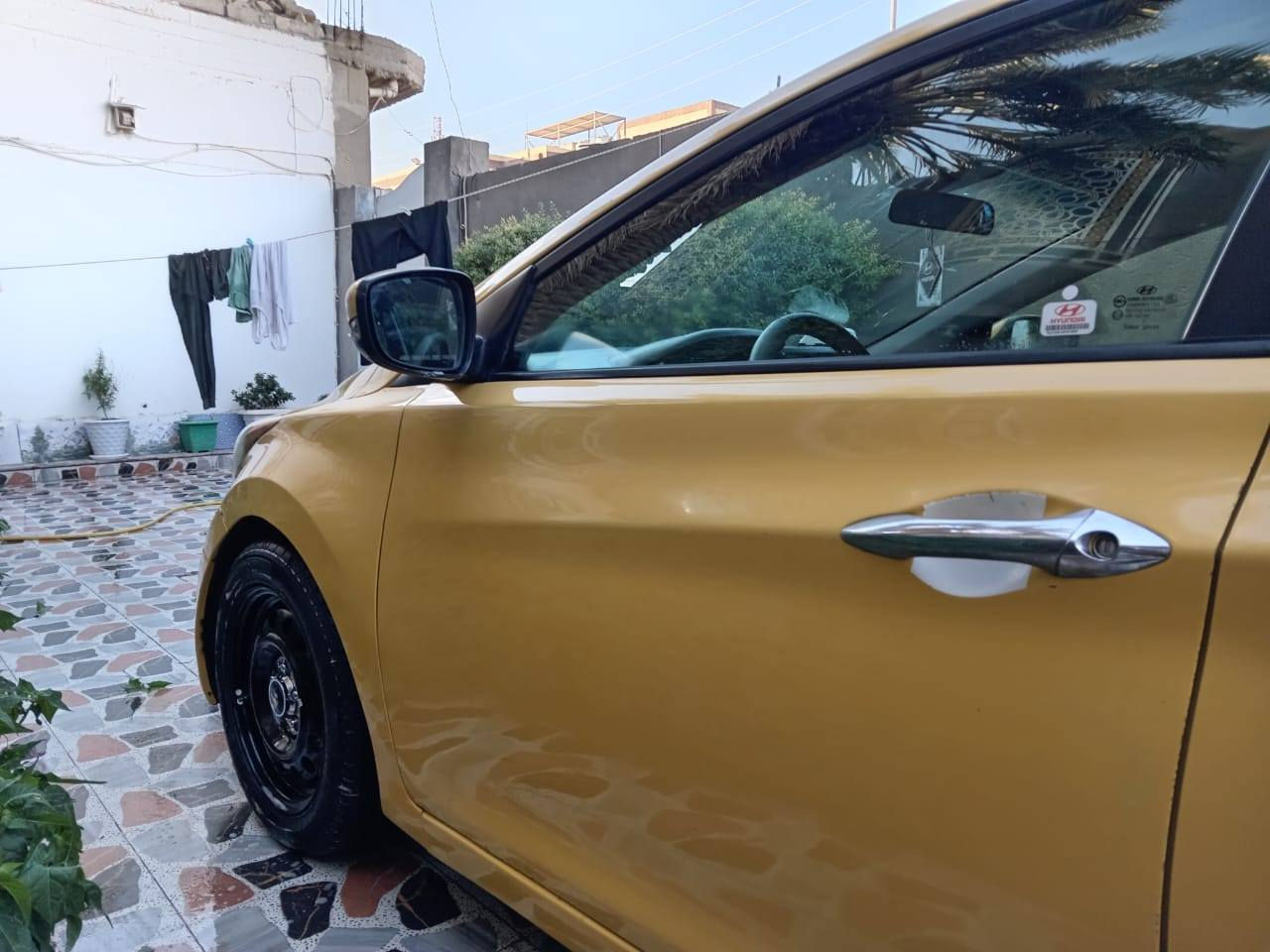 ❗ مكلف بالنشر ❗
النترا امريكي ٢٠١٣ للبيع رقم بغداد بسمي سنويه لل٢٧ مصفره هيئه وغرامات سياره توها مشت ١٤٧ الف استخدام بيت. شرط مكينه، تبريد شرط منضومه جديده، تخم تاير صاله اقل السبوع مشدود، حداديه امامي شلع تبديل بوش هوزن خلفي، دوشمه ارضيه وتنته، سياره بيها فقط تبديل جاملغ من امريكا وهنا انا بدلت بيها قبق جنطه بدون اي ضرر داخلي سياره ليبل واحد عدا الي ذكرتهن وبالعافيه عل ياخذها. السعر 108 مكاني سماوة مركز
للتواصل رقم ***********

