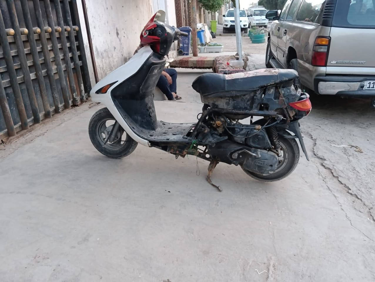 السلام عليكم
دراجه فراشه شغاله  للبيع 
محرك نضيف نقصها كفرات سعر 175 او بيها مجال مكاني الحله ***********
