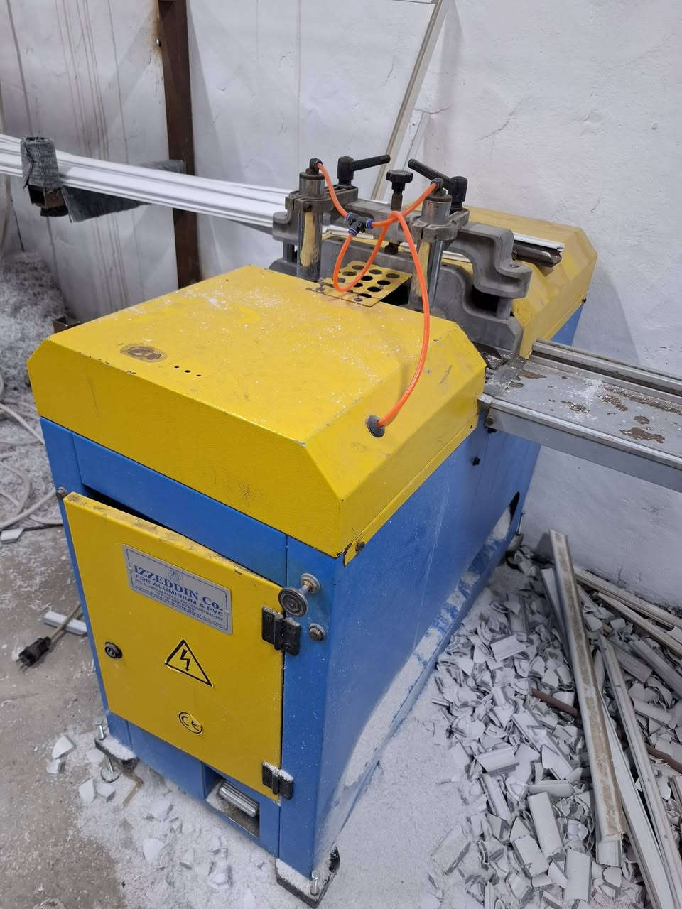 سلام علیکم للبیع   بۆ فرۆشتن
تاخم pvc شریکە عزەدین
سنگل بیلاد 45 وەرەقە
واتسئاپ ***********
