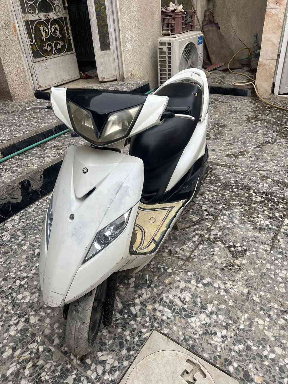 سلام عليكم دراجه للبيع ثعلب دراجه نضيفه وحلوه خير من الله مكاني الشعب رقم *********** متواجد واتساب
