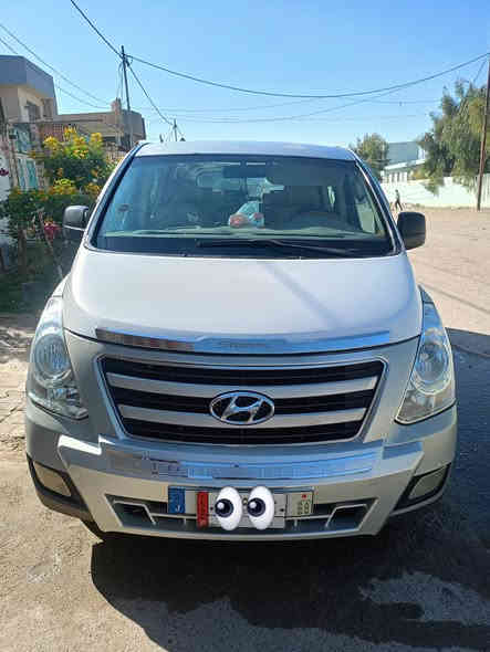 السلام عليكم ستاركس مديل 2009 مفتوح محور مسكر محرك سبعه سبلاين كير عادي. بيه جاملغ امامي السعر 140وبيه مجال للستفسار اكثر اتصل ***********
