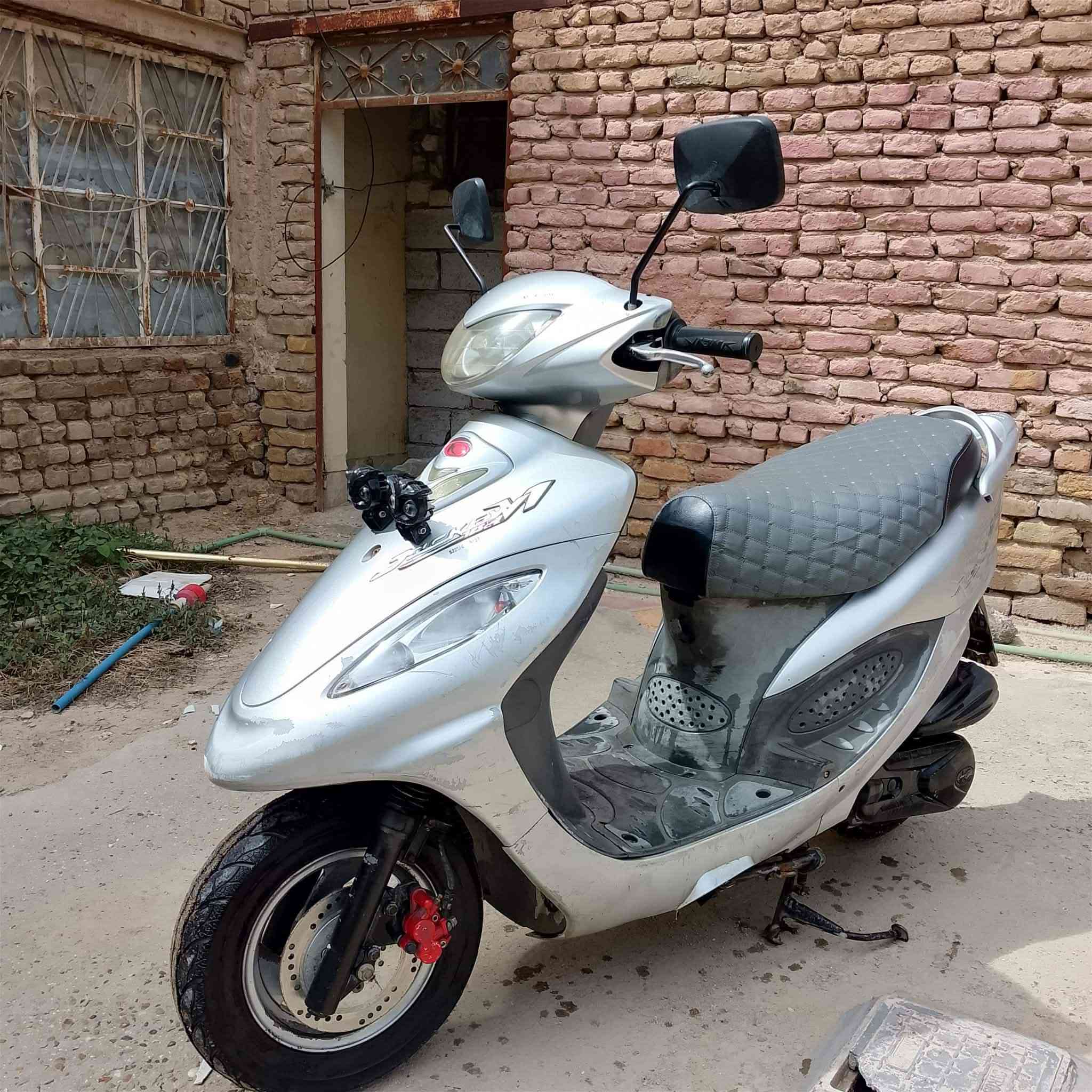 السلام عليكم مكلف بالنشر
للبيع كامكو تايوان نضيفة مال رمبة 

رقم صاحب الدراجة 

***********2
