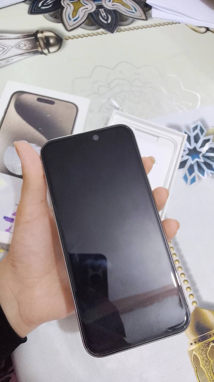 📱 للبيع: iPhone 15 Pro Max – 256GB شرق أوسط
🔹 شبه جديد، استخدام خفيف جداً
🔹 بطارية قوية 98% 🔋
🔹 كامل أغراضه: باكيت + شاحن أصلي 📦
🔹 كاميرا ممتازة، Face ID شغال 100%
🔹 نسخة شرق أوسط بدون أي قفل
💰 السعر النهائي: 1,250,000 د.ع
📍 المكان: بغداد – السيدية
📷 صور وفيديو الجهاز متوفر عند الطلب
📩 للمهتمين فقط، السعر ثابت والجهاز نظيف وشبه جديد
*********** شراي فقط يدخل رجاءا الي يعلق بغير شي ينحضر
