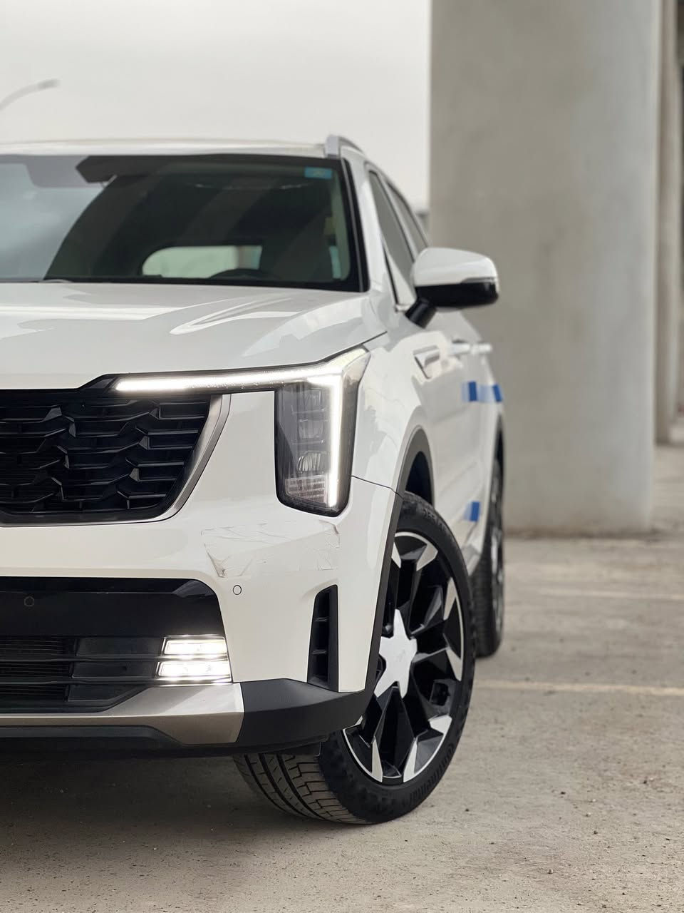 سورنتو  2024 خليجي (كفاله عامه)
محرك 6 سلندر
ماشيه 14000
كير ماوس
قمارة حديد
داتاشو  
ويل حجم 20
كراسي كهرباء 
جنطة كهرباء 
بصمة وتشغيل عن بعد
شاشة متصلة تعمل بنظام بلي كار نفيكيشن
انارة ليزرية داخلية متغيرة الالوان 
اللايت عالي ناصي زنون 
لد نهاري ليزري امامي 
بك لايت ليزري LED
هندبريك دكمة 
اوتو هولد 
درايف مود
مانع انزلاق
مساعد منحدرات
شحن وايرليس بلوتوث 
تحكمات ستيرن فول 
حساسات امامي خلفي 
كامرة دوارة
تبريد 3 قطع مع تحكم منفصل للخلف 

***********

السعر 310 ورقة وبيهه مجال
رقم بابل
