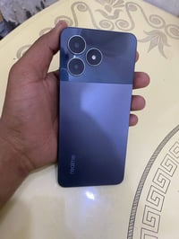 مبايلات عدد 2 الاسود ريلمي نوت 50ذاكرة 128نضافة 100بل 100 ويا كارتونة ...