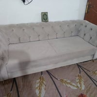 عن اذن صاحب الكروب المحترم عندي تخم تركي اصلي عشرمقاعد ونظيف سعرة 300و...