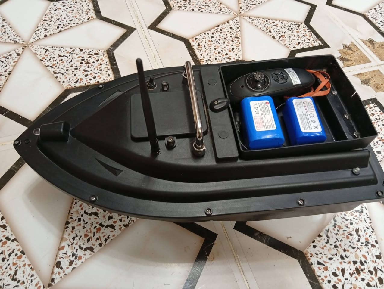 اسلام علیکم عندی بلم صید مسافە 500 متر باتری 12000 الف مستعمل بطاریات عدد 2 سعرە 75 الف یوجد توصیل


**إذا كنت صاحب هذا الإعلان وتريد حذفه لأي سبب، رجاءا أرسل رسالة إلى الدعم الفني**